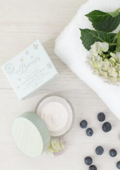 Secrets at Starlight Illuminating Night Cream